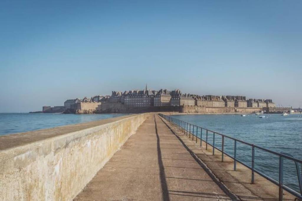 Mallory - Appartement Spacieux Dinan Centre 外观 照片